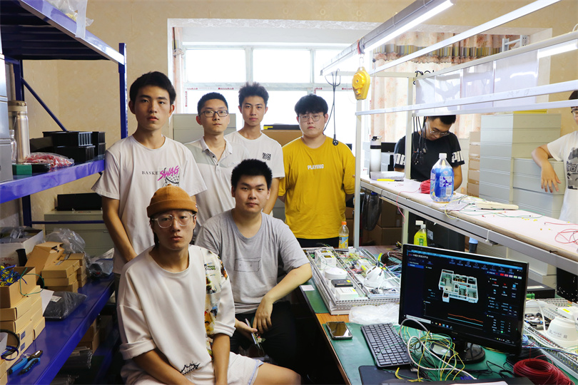 合影9_副本.jpg 合影9_副本.jpg